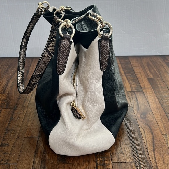 Coach Bag Purse Phoebe Hobo with snakeskin straps navy white with gold hardware - Picture 17 of 17